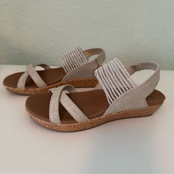 Skechers Beverlee Luxe foam low wedge cork slip on sandals. Size 7. - Picture 4 of 9